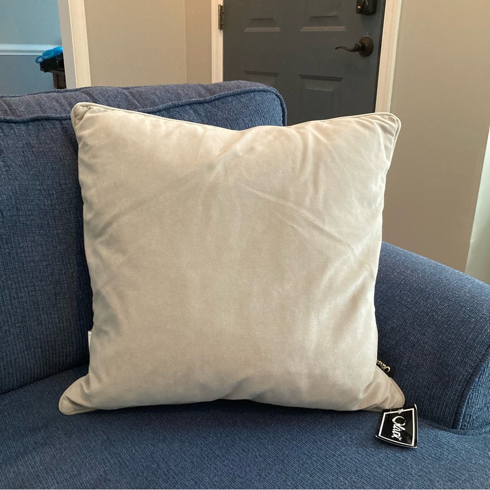 Oliver White & Gold Eyelashes Accent Throw Pillow - Picture 4 of 11